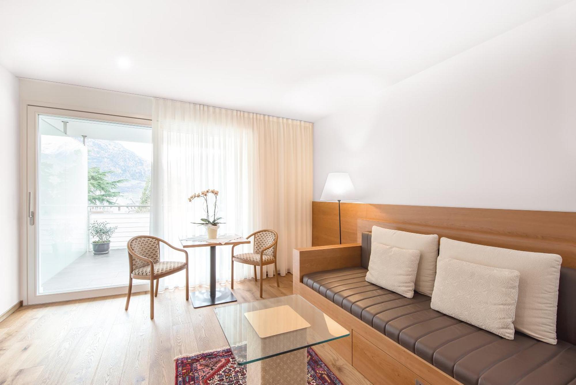 Hotel Sonnenhof Merano Exterior photo